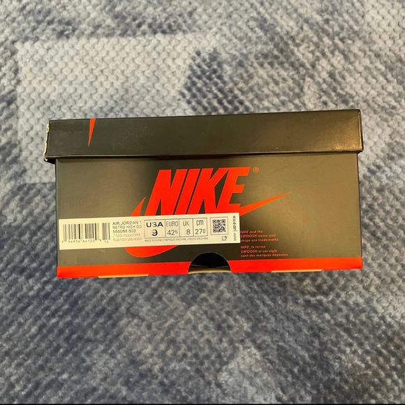 Nike Air Jordan 1 Retro High OG ‘Light Fusion Red’ Men’s Sz9 - Picture 2 of 3